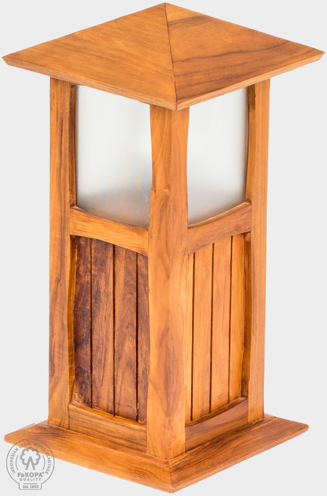 lampa z teaku